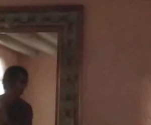 Un intero Arsenale di 3 scena 3