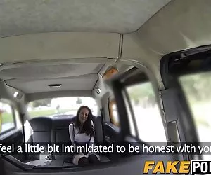 Sarah Jane cavalca su di me senza sella reverse cow girl