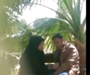 Kayla Paige e Michelle male soffia il vento