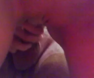 ragazza Mostra le tette per farmi sborrare su chat