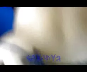 2 ragazze e un 9 pollici gallo