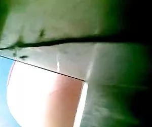 mente che soffia teen scopa in jeans attillati