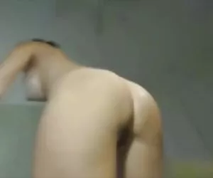 Teeny sorprese con grande cazzo