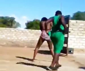 Kelly fuckin pozzi tha doppio anale culo troia! di: ftw88