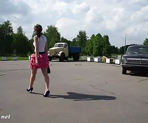 chirpy milf fa un pompino e la stimolazione anale