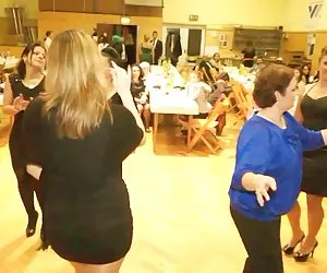 adolescente vuole sborra sul suo gelato...RDL