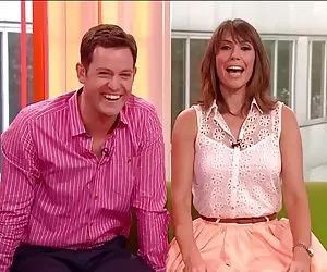 dominazione lesbica copre cinque troie in carichi di sperma