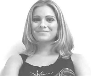 Hot teen bionda succhia e scopa hd