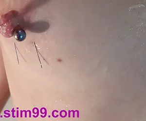 giocando in mutandine bagnate