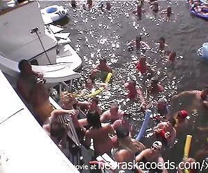 troie giocando con doppia dido fuori in pieno giorno con