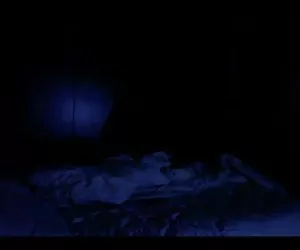 gina giovane paga il vecchio esattore con cazzo