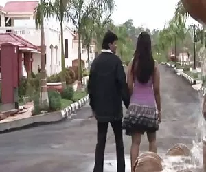 La giovane moglie, che si sono svolte nella stanza successiva