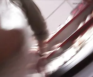 Negro porno regina prende il bianco cazzo nella sua figa