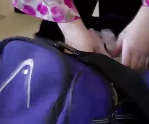 mia mamma sul letto catturato diteggiatura di cam nascosta