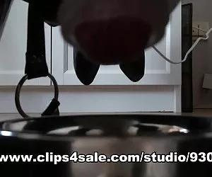 Brunetta adolescente adoro mostro cazzi