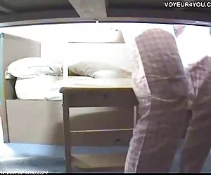 bruna e bionda scena lesbica