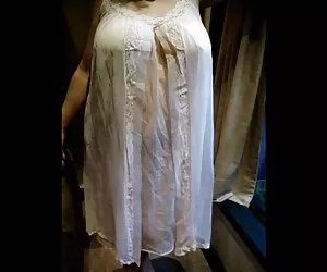 MonsterCock per Asia babe