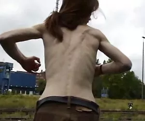 p unità nera e rossa