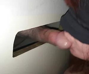 Elise adorare sottomesso bj