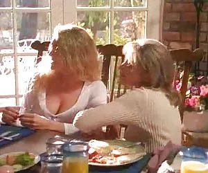 mamma casalinga cornea elegante bionda creampie