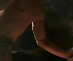 Voyeur! comportati da uomo WC estro masturbazione 2