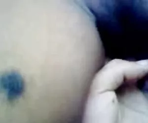 Nonna calda con grandi tette cadenti e la sua fica vecchia