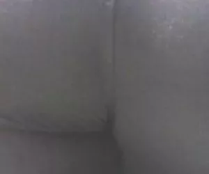 pene piccolo ragazzo arriva con la mano di un gruppo di dominanti