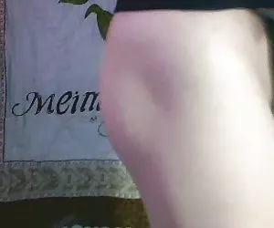 Il papa a giovane ragazza dà un uomo più anziano