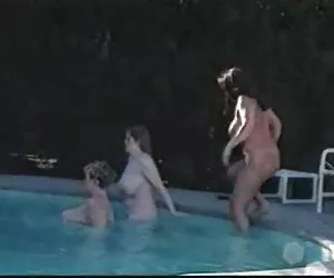 Sunny Leone, il corpo caldo