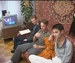 Dike dorina felice di Eva angelo con i giocattoli