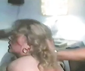 Piper Austin chiede il suo cum i boccali di vetro