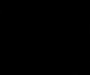 Fidanzata dana-l'uomo che ama ingerire