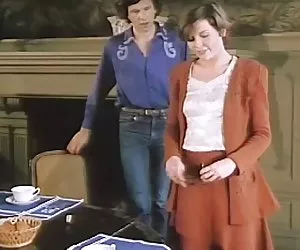 Bionda pulcino ottiene il suo strappare allungato