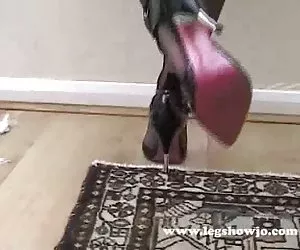 La bionda e due rossi cagna politica di sesso a tre