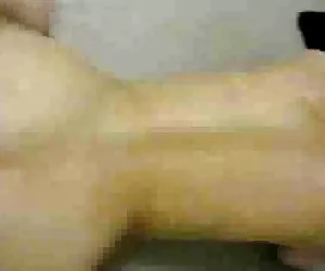 Cherokee - quando la ragazza diventa la vittima di un suo gigante culo.