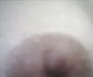 mamma con enormi tette giganti