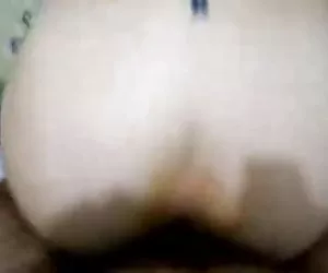 fidanzata amatoriale succhia e scopa con sperma in bocca