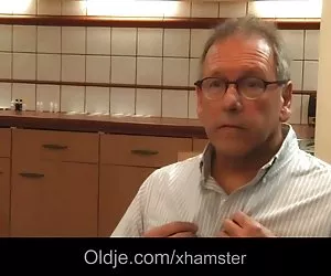 due cazzi per una bruna