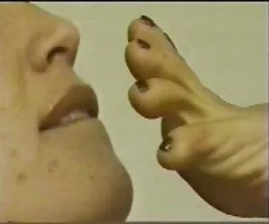 facendo a turno su una puttana bionda bukkake