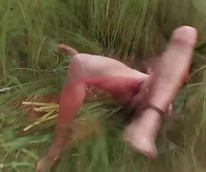 Nikki brooks nel farmi preggo