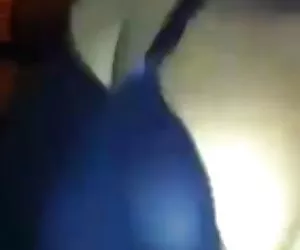 uomo scopa ragazze culo e lei fa il caldo massaggio orale