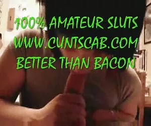 bionda babe è spudoratamente oscillare sull'asta