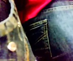 Alexia oro e lara brookes dare un pompino e footjob