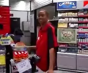 una data pov con anikka albrite termina con sperma sulle sue dita