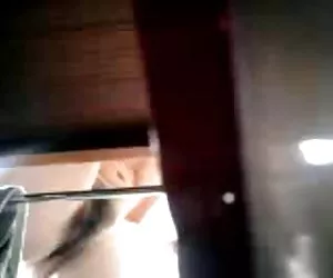 madre britannica gode di grande gallo del suo ragazzo