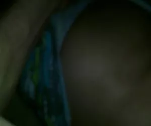 amateur babe indiano rupali nudo in doccia esponendo tettone