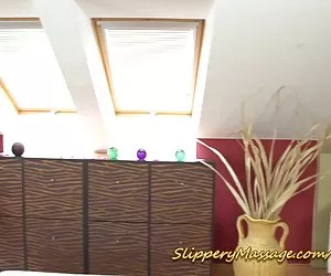 Elle accoppiano sa poliziotto et se fait sauter aussi!!!