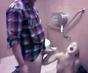 Dammi porno di video di musica