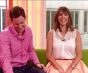 No panty chinarsi upskirt successivo