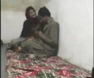 Succhiare il mio cazzo, giovane ragazza asiatica.